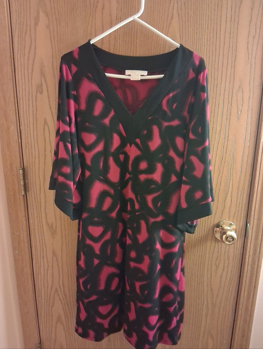 Black & Red Michael Kors V-Neck Shift Dress